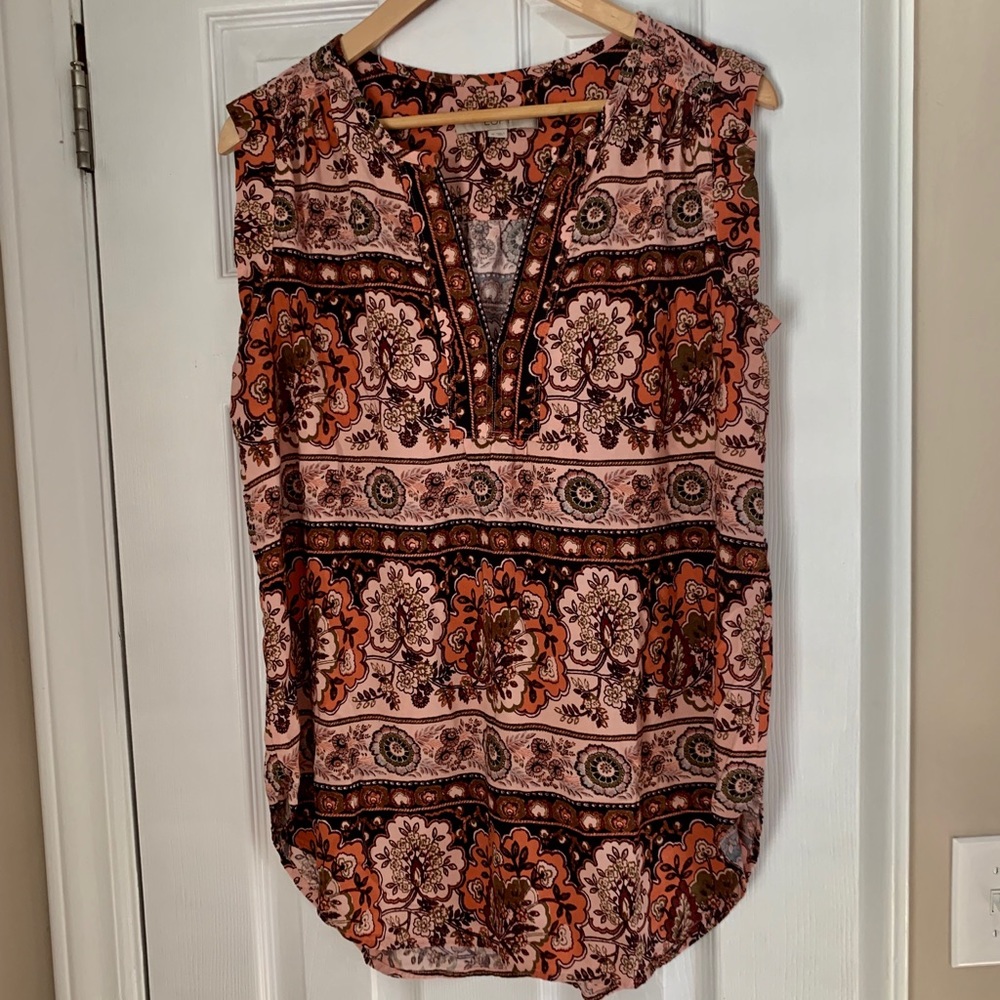Loft sleeveless paisley boho top size M